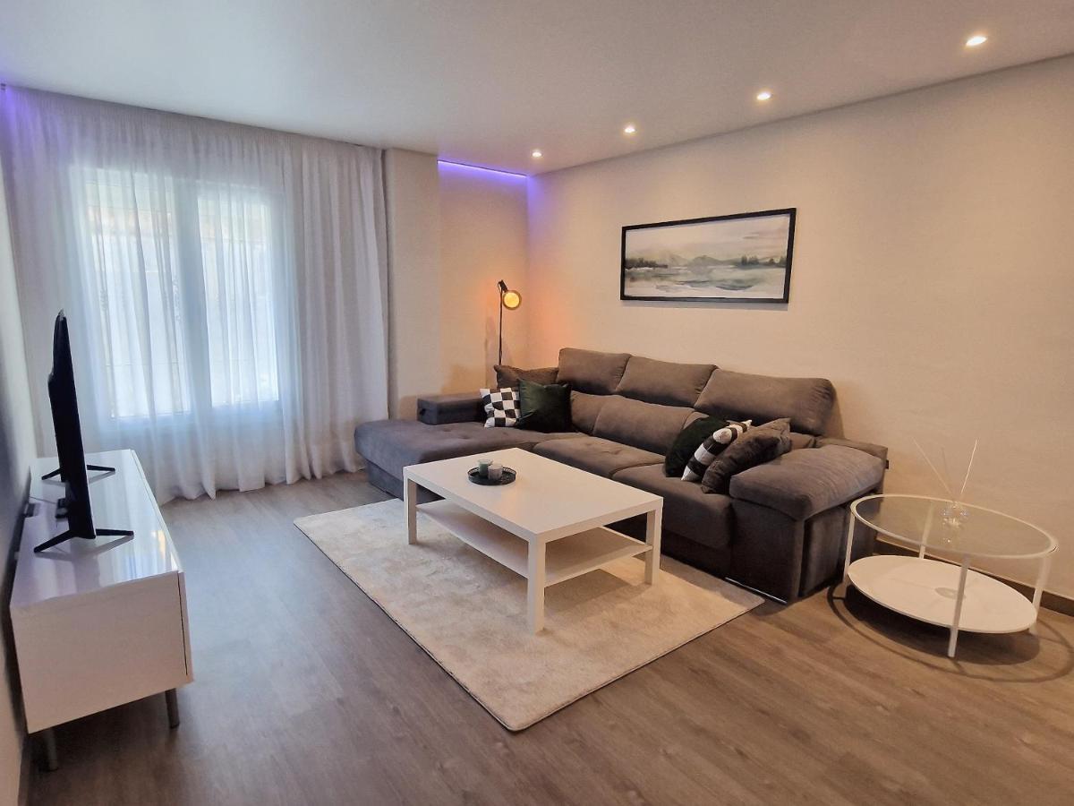 Emerald Apartment - Spacious Modern 2 Bedroom Benalmádena Εξωτερικό φωτογραφία