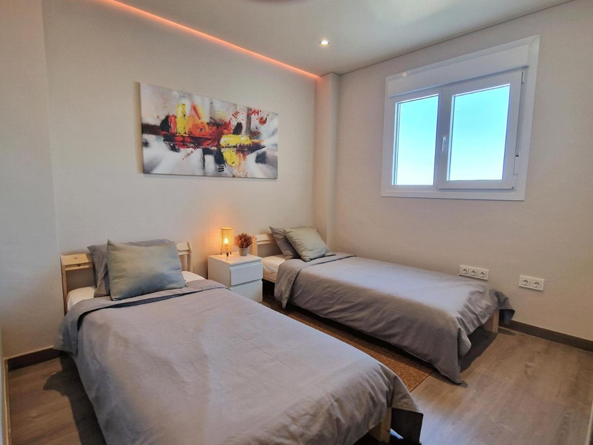 Emerald Apartment - Spacious Modern 2 Bedroom Benalmádena Εξωτερικό φωτογραφία
